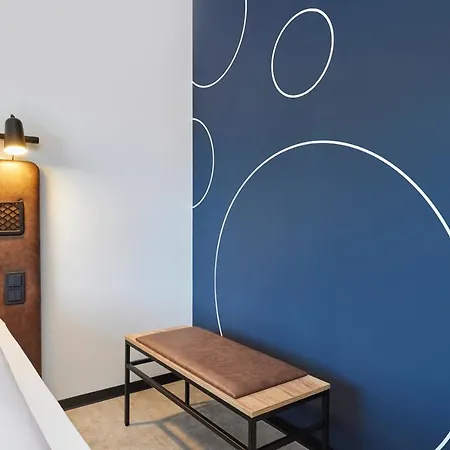 Hotel H2 3*
