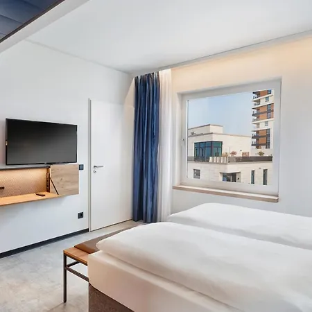 Hotel H2 3*