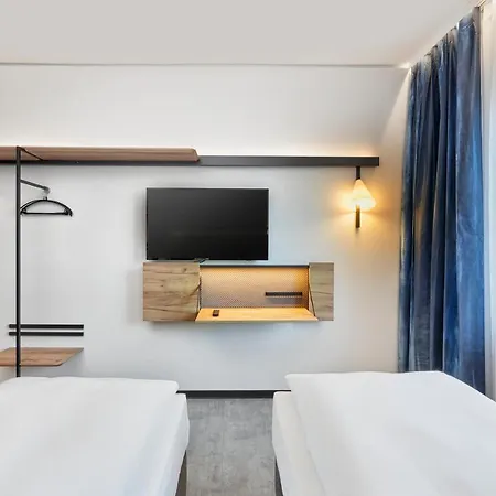 Отель H2 Дюссельдорф