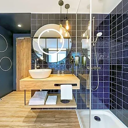 H2 Hotel 3*