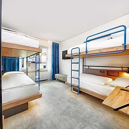 Hotel H2 3*
